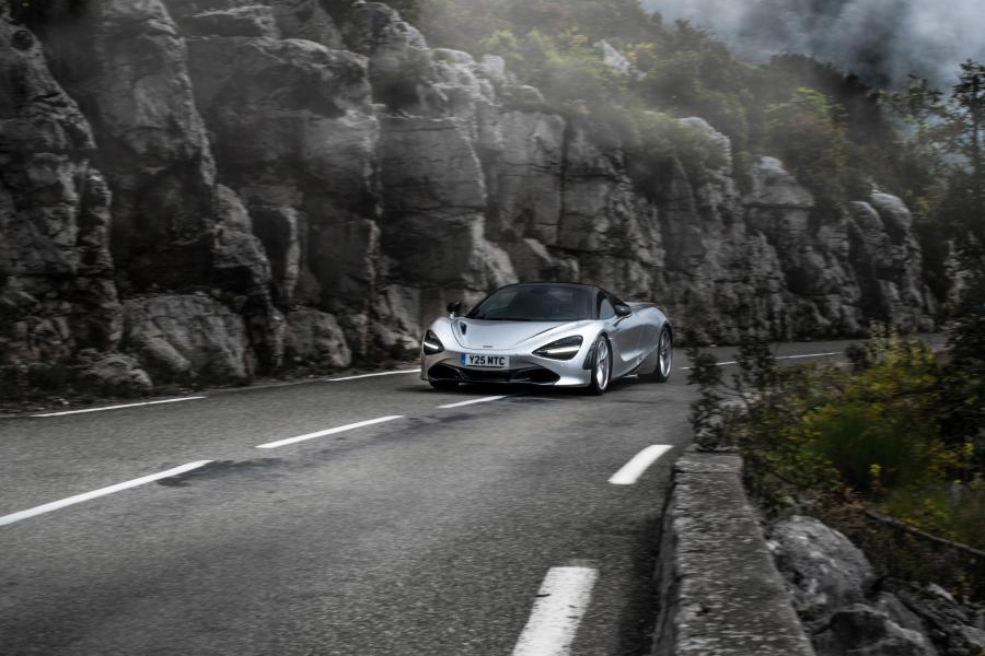  McLaren 720S Spider 2019 года  (WW) (фото 35 из 35)